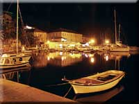 porto di Jelsa di sera